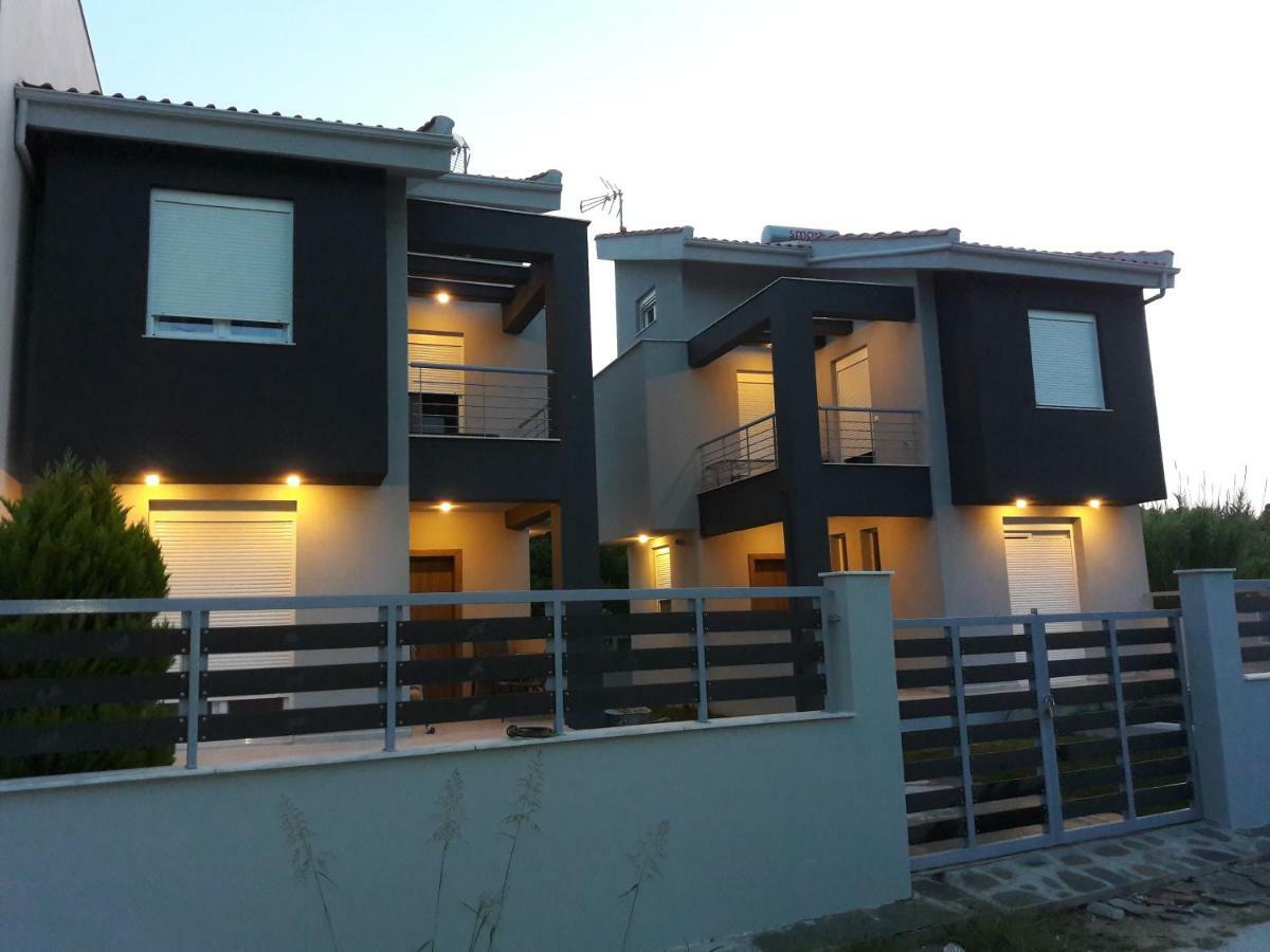 V Luxury Apartments Siviri Exterior photo