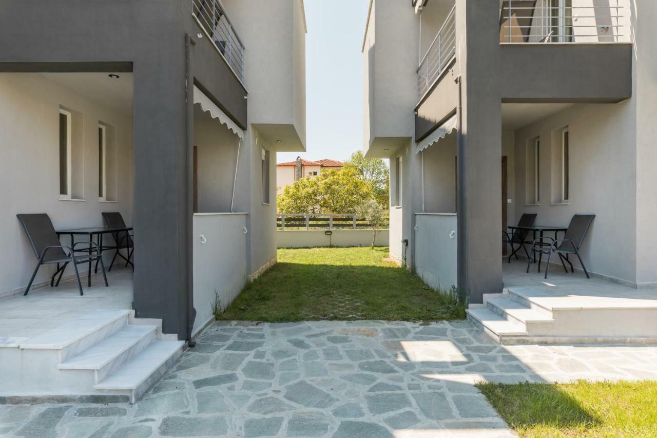 V Luxury Apartments Siviri Exterior photo