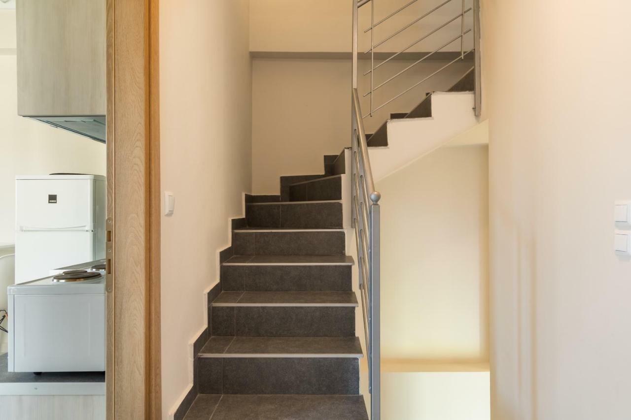 V Luxury Apartments Siviri Exterior photo
