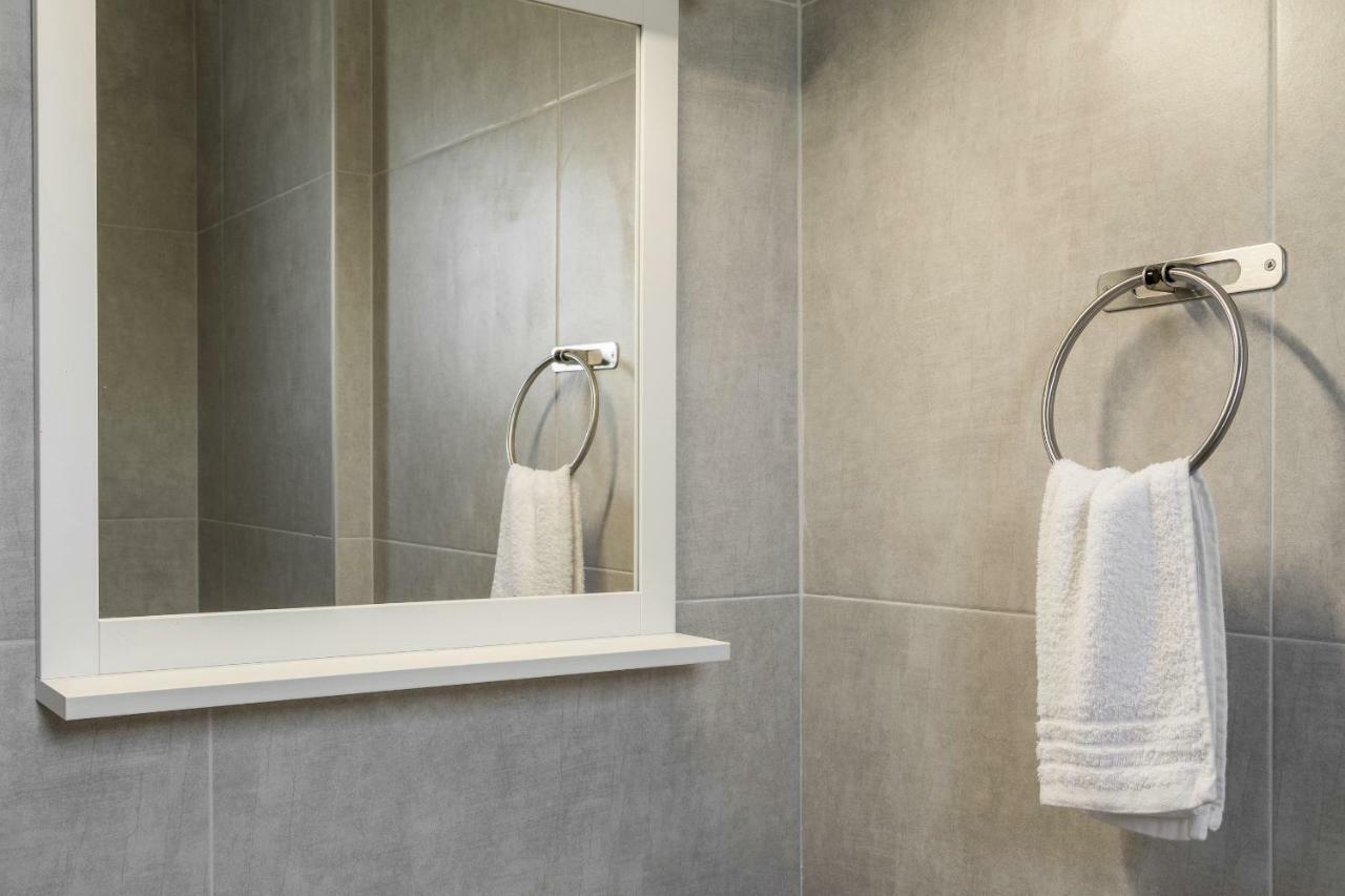V Luxury Apartments Siviri Room photo